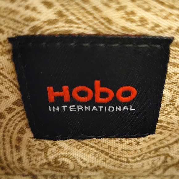 HOBO Int'l Caramel with Patterned Contrast Stitching Leather 'Lauren' Wallet - Picture 6 of 12